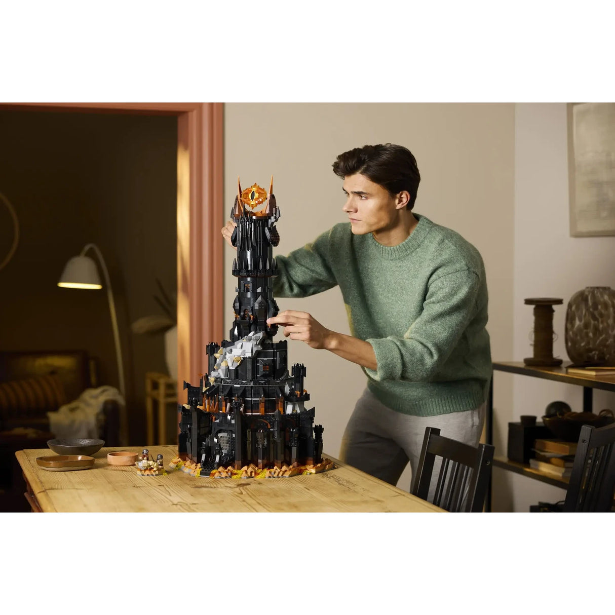 The Lord of the Rings: Barad-dûr™ Exclusive Bundle