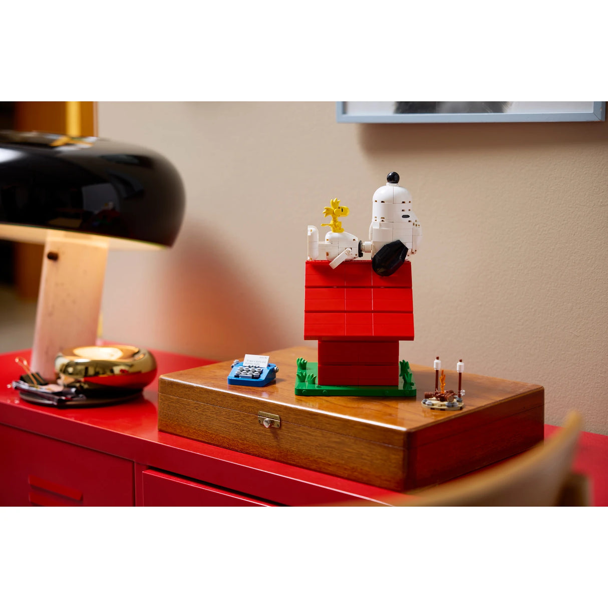 Peanuts: Snoopy's Doghouse (#2)
