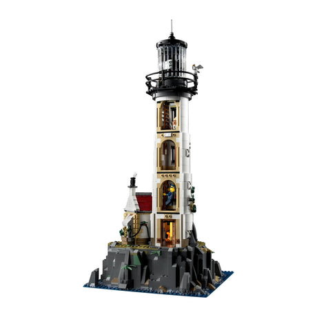 LEGO Motorised Lighthouse 4