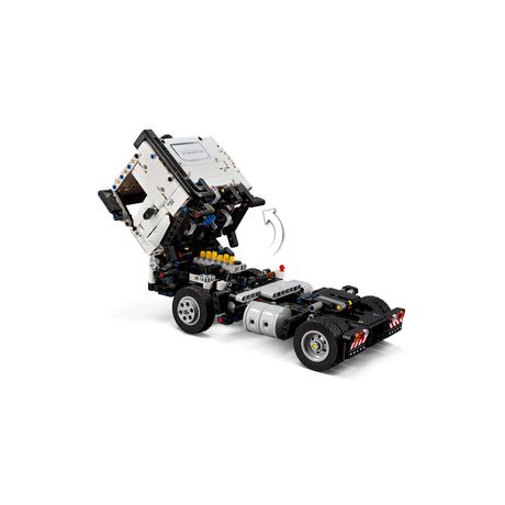 LEGO Volvo FMX Truck & Excavator 5