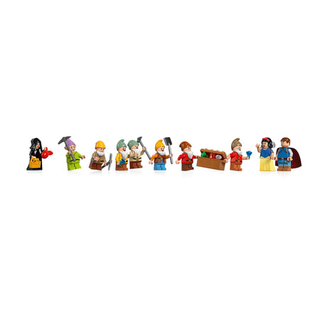 LEGO Snow White and the Seven Dwarfs' Cottage 5